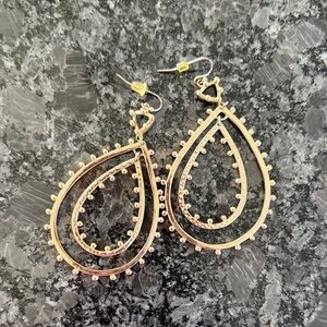 Kendra Scott Gold Teardrop Earrings